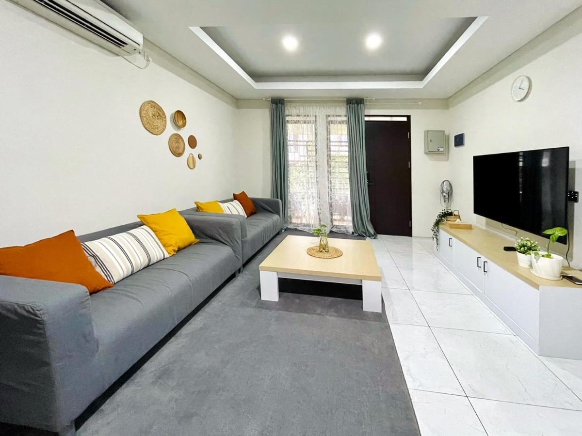 Larisa Homestay Syariah Padalarang Екстер'єр фото
