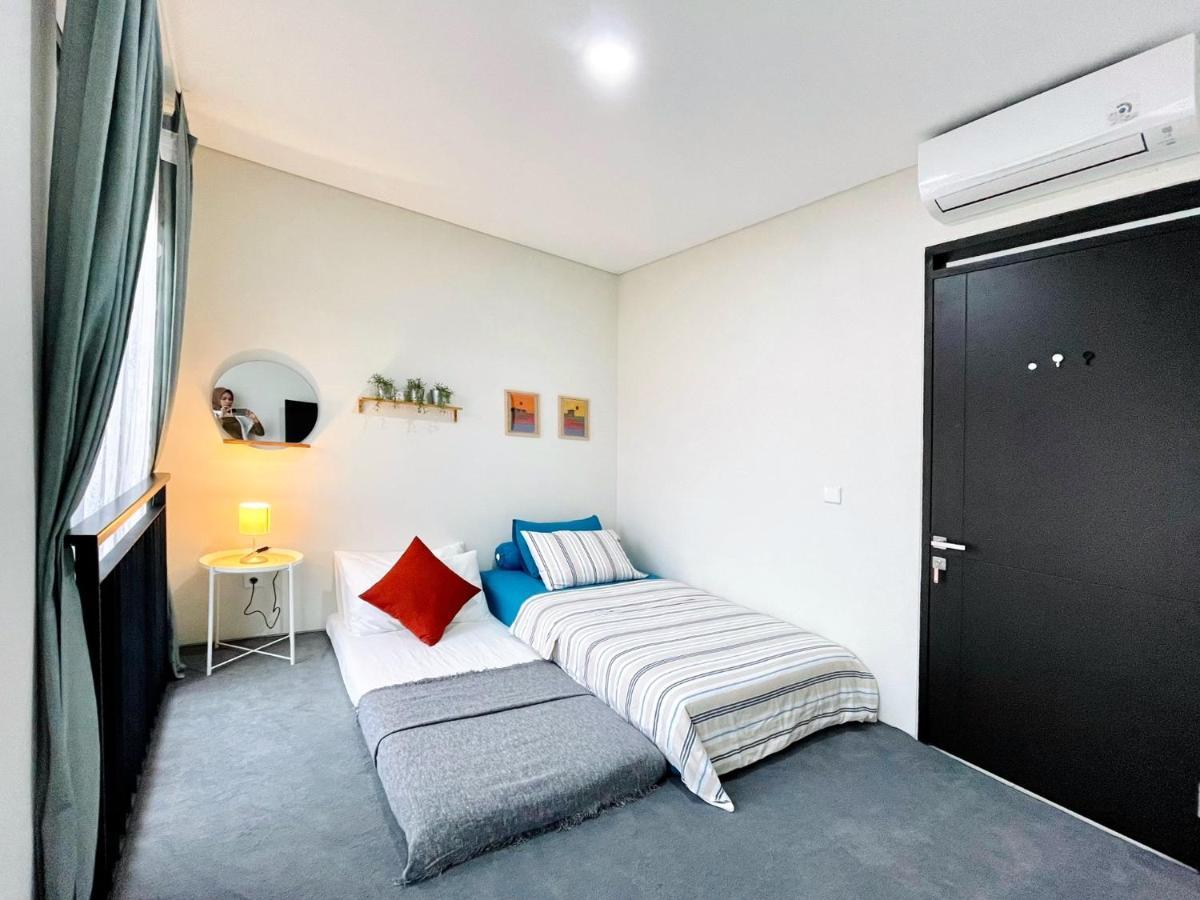 Larisa Homestay Syariah Padalarang Екстер'єр фото